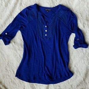 Stunning blue 3/4 sleeve top